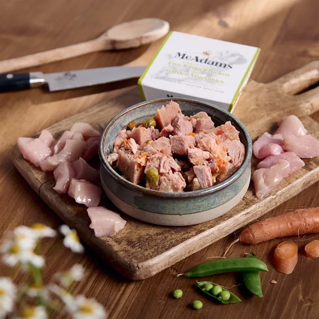 McAdams Wet Foods – Finest Cuts of Free Range Chicken With Garden Vegetables